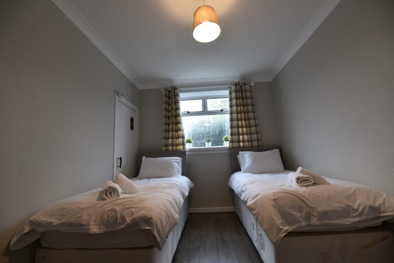 Sighthill 3 Bedrooms With Private Garden Единбург Екстериор снимка