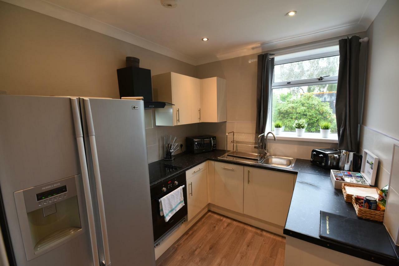 Sighthill 3 Bedrooms With Private Garden Единбург Екстериор снимка